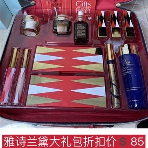 Estee lauder holiday set
